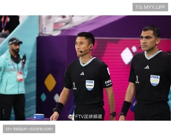 第四官员在比赛中具体承担哪些规则执行与管理职责？