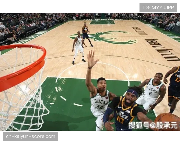 迈克·康利利用挡拆创造投篮机会，提升球队外围得分效率