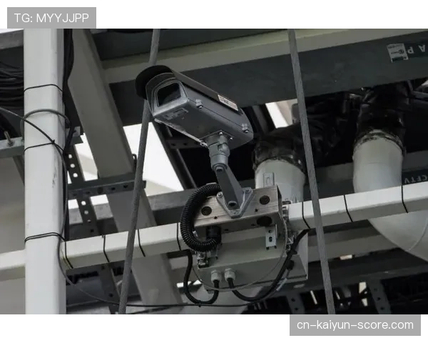 门线技术判罚为何仍需人工辅助？规则亮点全拆解