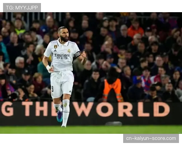 在皇马体系下本泽马与阿圭罗射门效率出现分化趋势