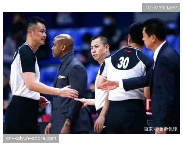 双方同时犯规怎么判？实战案例解析与规则解读
